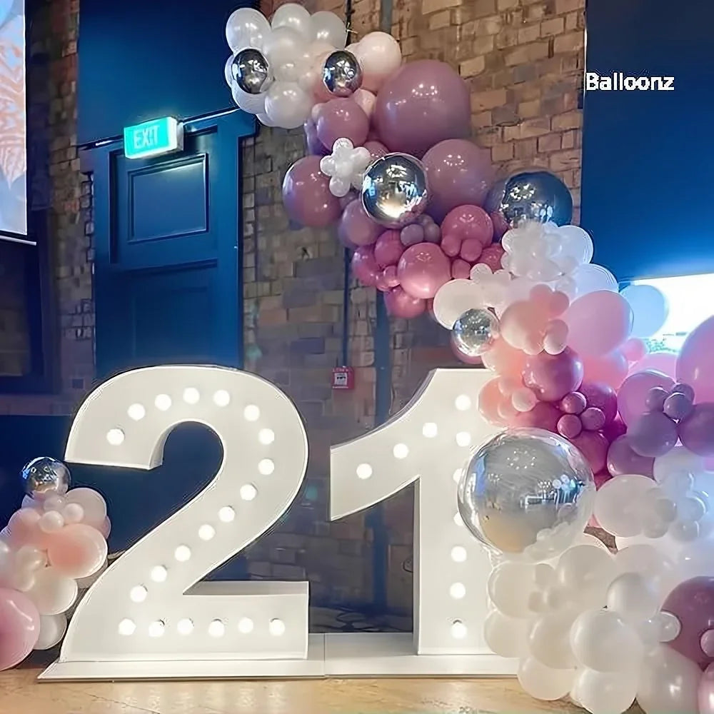 Giant 21 Light up number hire in Auckland| 21st birthday decorations - Balloonz