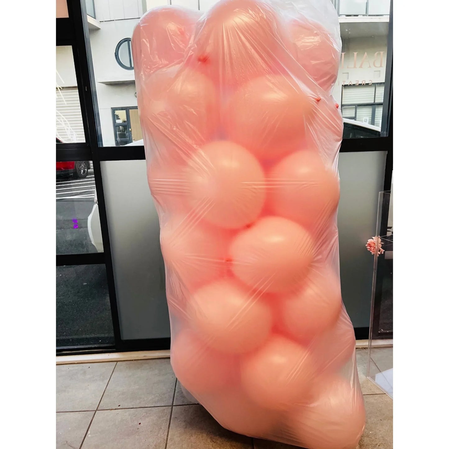 Air inflated 11'' balloons 33 pieces - Balloonz