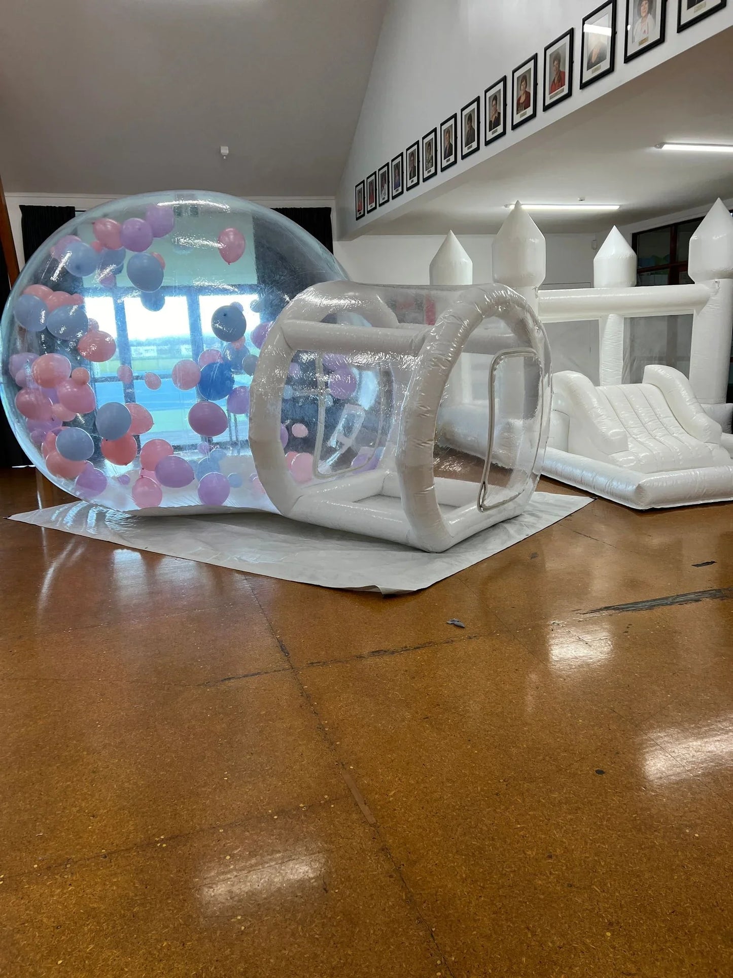 The Bubble House and bouncy Castle combo - Balloonz