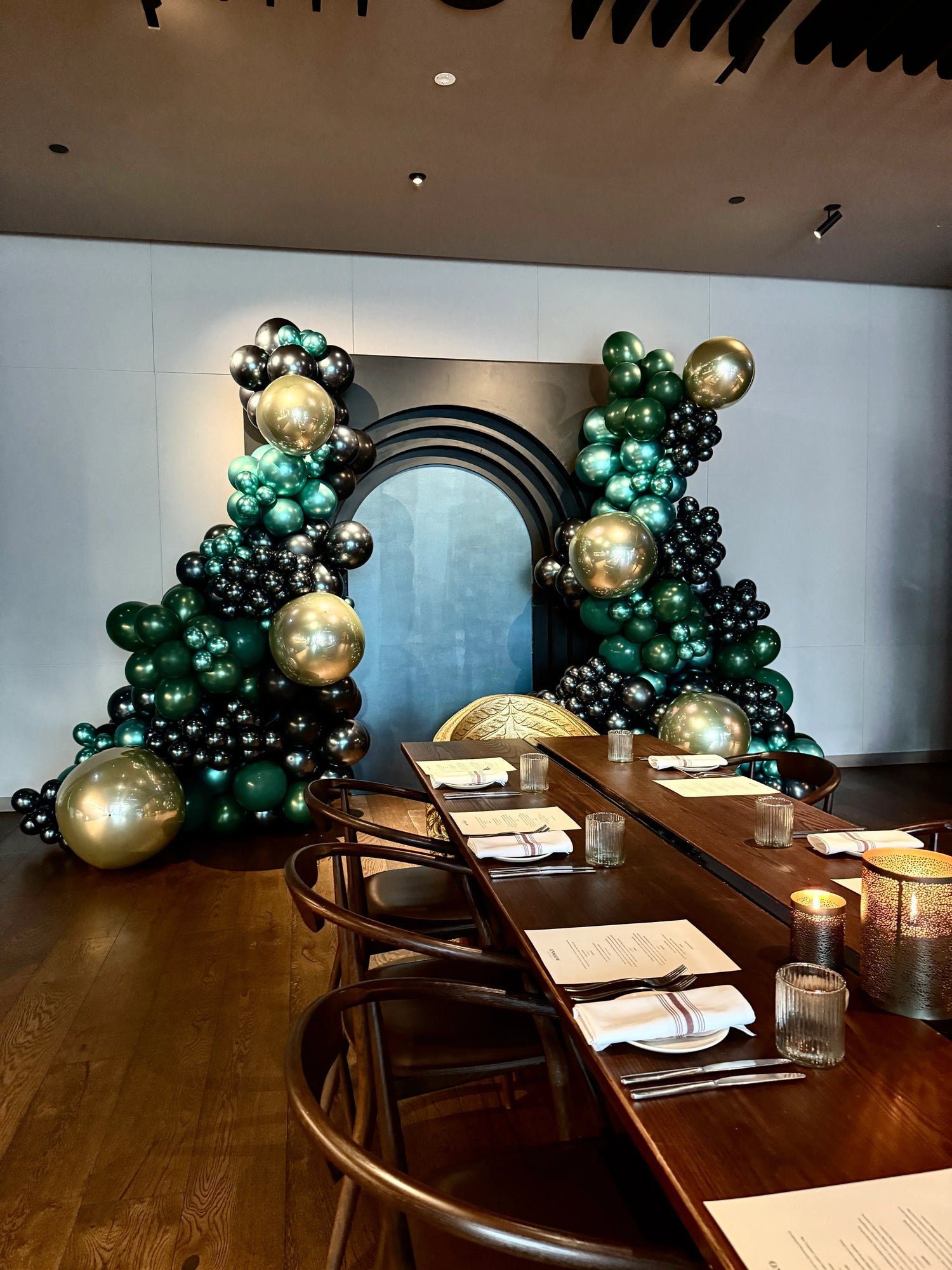 Modern Luxe Arch Backdrop 2.7m tall and 2.4m wide - Balloonz