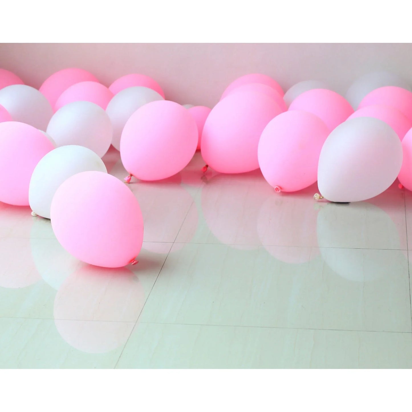 Air inflated 11'' balloons 33 pieces - Balloonz
