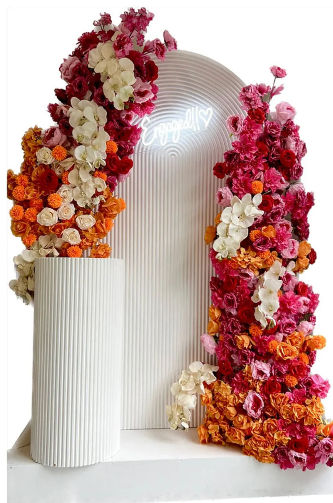 Ripple and floral backdrop arrangment - Balloonz
