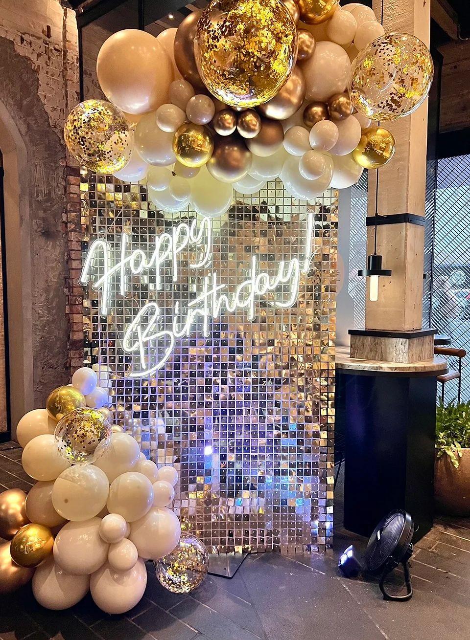 White gold shimmer wall and Happy birthday neon - Balloonz