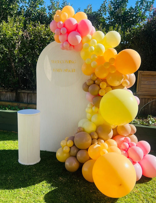 Rose, honey yellow and hazelnut balloon backdrop - Balloonz
