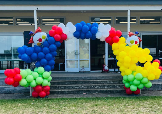 Balloon clown arch - Balloonz