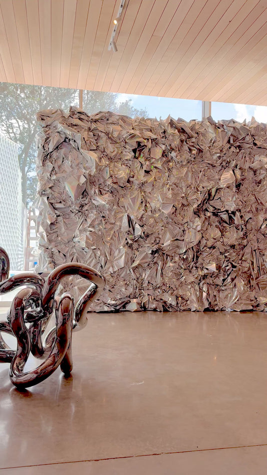Scrunched backdrop wall