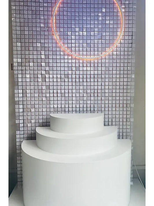 All White Shimmerwall Hire | Half Moon Table Shimmerwall | Balloonz