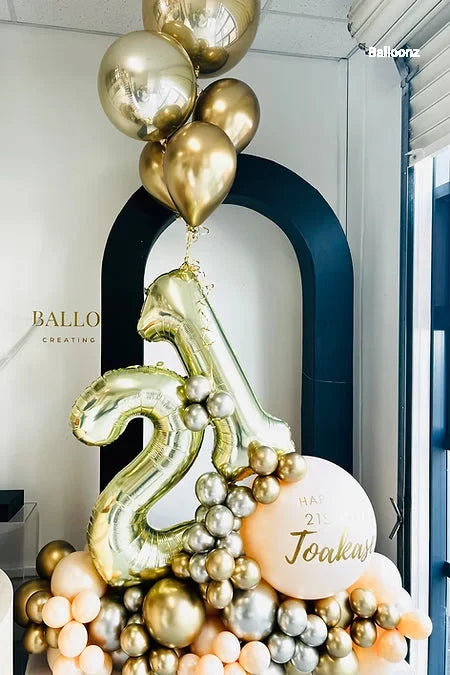 21st Marquee Balloon stand with balloons and arch