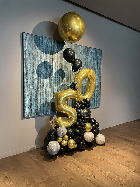 Self Standing Balloon Boutquet with birthday Numbers