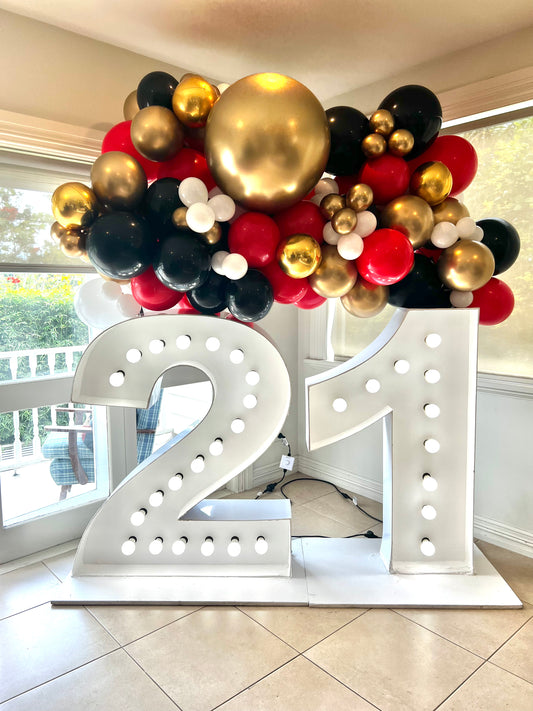 21 Light up number hire and grab and go balloon garland